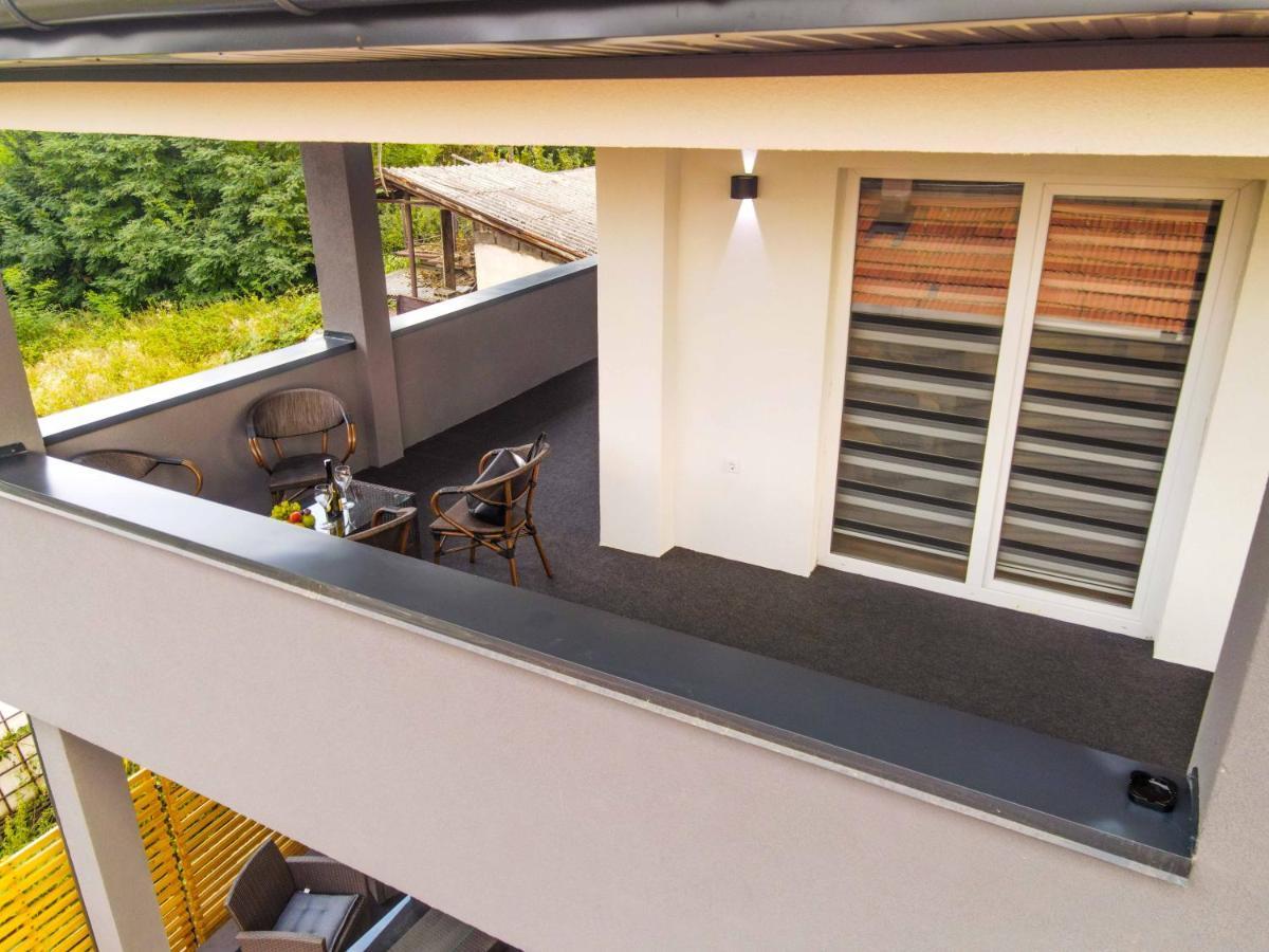 Ammirevole Ravne Apartments Visoko Zewnętrze zdjęcie